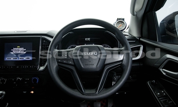 Buy Used Isuzu D-Max White Car in Bangkok in Bangkok Buy Used Isuzu D-Max White Car in Bangkok in Bangkok