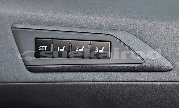 Buy Used Toyota Alphard White Car in Nonthaburi in Nonthaburi Buy Used Toyota Alphard White Car in Nonthaburi in Nonthaburi