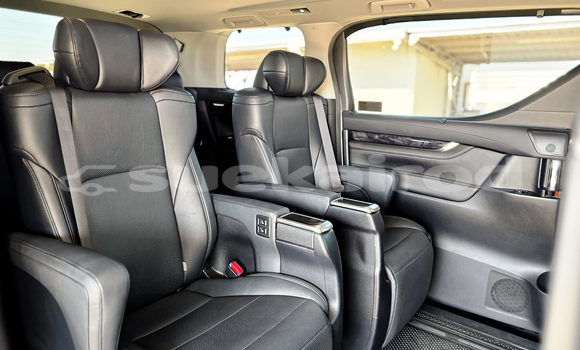 Buy Used Toyota Alphard White Car in Nonthaburi in Nonthaburi Buy Used Toyota Alphard White Car in Nonthaburi in Nonthaburi