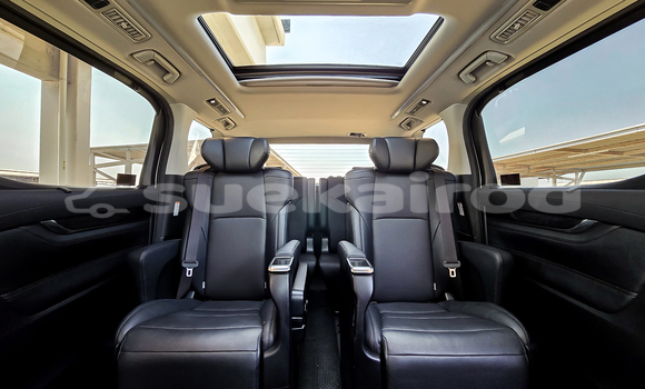 Buy Used Toyota Alphard White Car in Nonthaburi in Nonthaburi Buy Used Toyota Alphard White Car in Nonthaburi in Nonthaburi