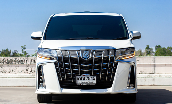 Buy Used Toyota Alphard White Car in Nonthaburi in Nonthaburi Buy Used Toyota Alphard White Car in Nonthaburi in Nonthaburi