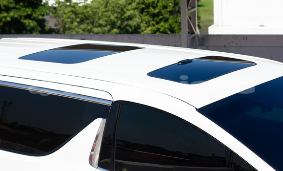 Buy Used Toyota Alphard White Car in Nonthaburi in Nonthaburi Buy Used Toyota Alphard White Car in Nonthaburi in Nonthaburi