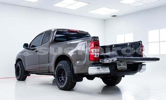 Buy Used Chevrolet Corolado Brown Car in Nonthaburi in Nonthaburi Buy Used Chevrolet Corolado Brown Car in Nonthaburi in Nonthaburi