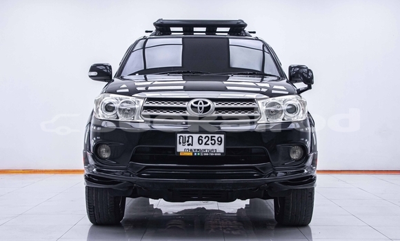 ซื้อ รถมือสอง Toyota Fortuner สีดำ รถยนต์ ใน %{เมือง} ใน นนทบุรี ซื้อ รถมือสอง Toyota Fortuner สีดำ รถยนต์ ใน %{เมือง} ใน นนทบุรี