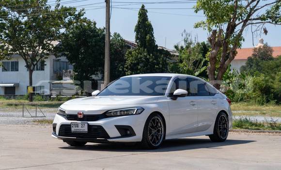 ซื้อ รถมือสอง Honda Civic ขาว รถยนต์ ใน %{เมือง} ใน นนทบุรี