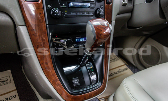 Buy Used Toyota Harrier Brown Car in Bangkok in Bangkok Buy Used Toyota Harrier Brown Car in Bangkok in Bangkok