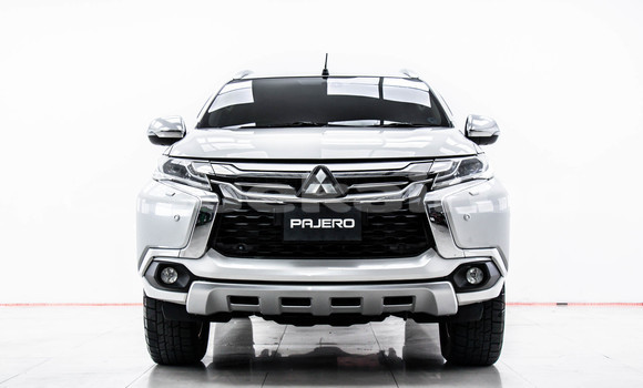 ซื้อ รถมือสอง Mitsubishi Pajero Sport ขาว รถยนต์ ใน %{เมือง} ใน กรุงเทพมหานคร ซื้อ รถมือสอง Mitsubishi Pajero Sport ขาว รถยนต์ ใน %{เมือง} ใน กรุงเทพมหานคร