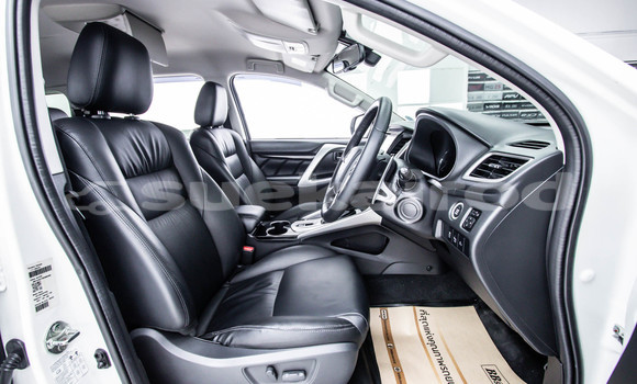 ซื้อ รถมือสอง Mitsubishi Pajero Sport ขาว รถยนต์ ใน %{เมือง} ใน กรุงเทพมหานคร ซื้อ รถมือสอง Mitsubishi Pajero Sport ขาว รถยนต์ ใน %{เมือง} ใน กรุงเทพมหานคร