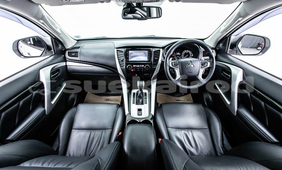 ซื้อ รถมือสอง Mitsubishi Pajero Sport ขาว รถยนต์ ใน %{เมือง} ใน กรุงเทพมหานคร ซื้อ รถมือสอง Mitsubishi Pajero Sport ขาว รถยนต์ ใน %{เมือง} ใน กรุงเทพมหานคร