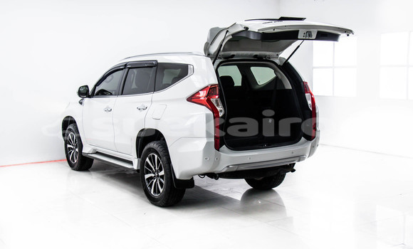 ซื้อ รถมือสอง Mitsubishi Pajero Sport ขาว รถยนต์ ใน %{เมือง} ใน กรุงเทพมหานคร ซื้อ รถมือสอง Mitsubishi Pajero Sport ขาว รถยนต์ ใน %{เมือง} ใน กรุงเทพมหานคร