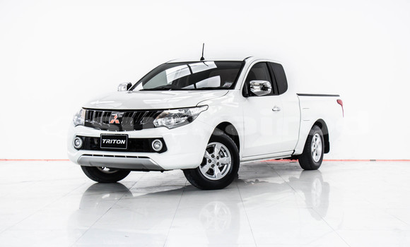 Buy Used Mitsubishi Triton White Car in Bangkok in Bangkok Buy Used Mitsubishi Triton White Car in Bangkok in Bangkok