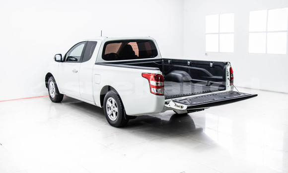 Buy Used Mitsubishi Triton White Car in Bangkok in Bangkok Buy Used Mitsubishi Triton White Car in Bangkok in Bangkok
