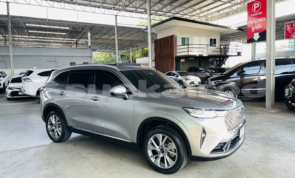 Buy Used Haval H6 Silver Car in Bangkok in Bangkok Buy Used Haval H6 Silver Car in Bangkok in Bangkok