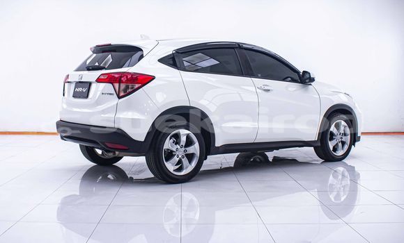 Buy Used Honda HR-V White Car in Bangkok in Bangkok Buy Used Honda HR-V White Car in Bangkok in Bangkok