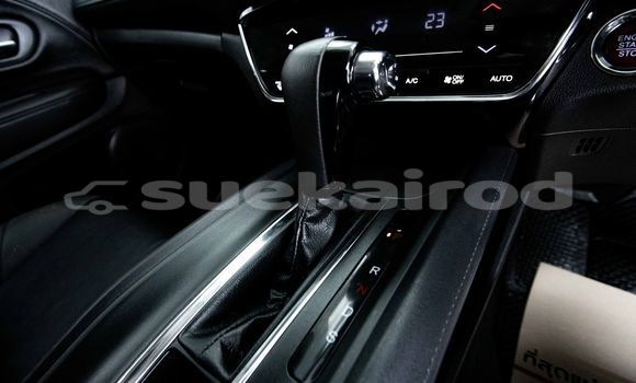 Buy Used Honda HR-V White Car in Bangkok in Bangkok Buy Used Honda HR-V White Car in Bangkok in Bangkok