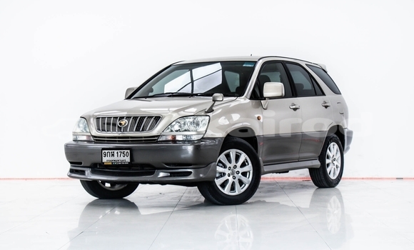 Buy Used Toyota Harrier Brown Car in Nonthaburi in Nonthaburi