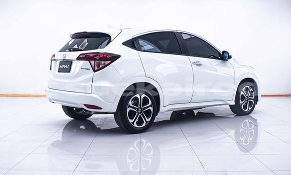 Buy Used Honda HR-V White Car in Bangkok in Bangkok Buy Used Honda HR-V White Car in Bangkok in Bangkok
