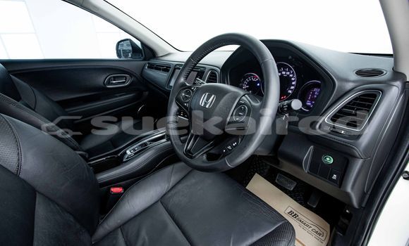 Buy Used Honda HR-V White Car in Bangkok in Bangkok Buy Used Honda HR-V White Car in Bangkok in Bangkok