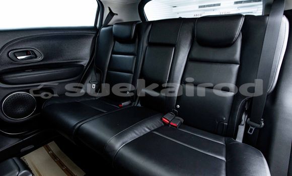 Buy Used Honda HR-V White Car in Bangkok in Bangkok Buy Used Honda HR-V White Car in Bangkok in Bangkok