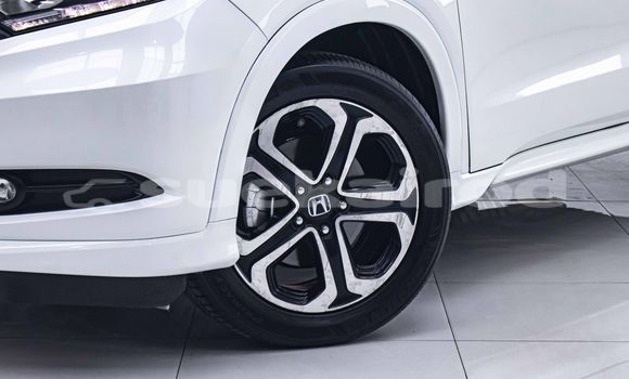 Buy Used Honda HR-V White Car in Bangkok in Bangkok Buy Used Honda HR-V White Car in Bangkok in Bangkok