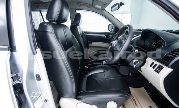 Buy Used Mitsubishi Pajero Other Car in Bangkok in Bangkok Buy Used Mitsubishi Pajero Other Car in Bangkok in Bangkok