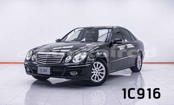 ซื้อ รถมือสอง Mercedes-Benz E-Classe สีดำ รถยนต์ ใน %{เมือง} ใน กรุงเทพมหานคร