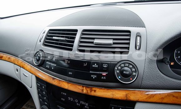 Buy Used Mercedes-Benz E-Classe Black Car in Bangkok in Bangkok Buy Used Mercedes-Benz E-Classe Black Car in Bangkok in Bangkok