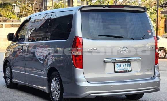 ซื้อ รถมือสอง Hyundai H1 อื่น ๆ รถยนต์ ใน %{เมือง} ใน นนทบุรี ซื้อ รถมือสอง Hyundai H1 อื่น ๆ รถยนต์ ใน %{เมือง} ใน นนทบุรี