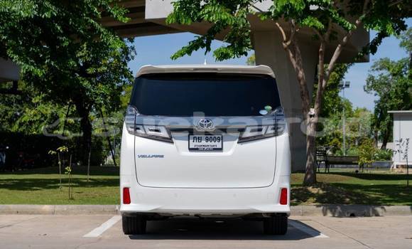 Buy Used Toyota Vellfire White Car in Nonthaburi in Nonthaburi Buy Used Toyota Vellfire White Car in Nonthaburi in Nonthaburi