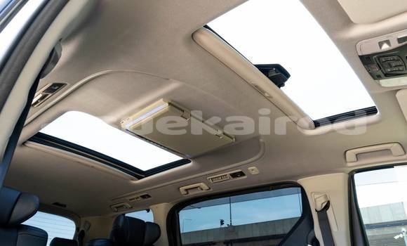 Buy Used Toyota Vellfire White Car in Nonthaburi in Nonthaburi Buy Used Toyota Vellfire White Car in Nonthaburi in Nonthaburi