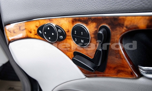 ซื้อ รถมือสอง Mercedes-Benz E-Classe สีดำ รถยนต์ ใน %{เมือง} ใน นนทบุรี ซื้อ รถมือสอง Mercedes-Benz E-Classe สีดำ รถยนต์ ใน %{เมือง} ใน นนทบุรี