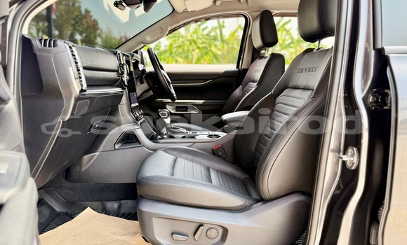 Buy Used Ford Everest Black Car in Nonthaburi in Nonthaburi Buy Used Ford Everest Black Car in Nonthaburi in Nonthaburi