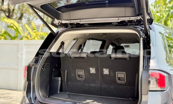 Buy Used Ford Everest Black Car in Nonthaburi in Nonthaburi Buy Used Ford Everest Black Car in Nonthaburi in Nonthaburi