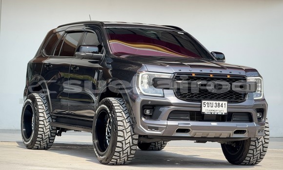 Buy Used Ford Everest Black Car in Nonthaburi in Nonthaburi Buy Used Ford Everest Black Car in Nonthaburi in Nonthaburi