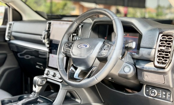 Buy Used Ford Everest Black Car in Nonthaburi in Nonthaburi Buy Used Ford Everest Black Car in Nonthaburi in Nonthaburi