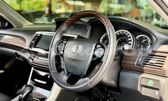 Buy Used Honda Accord White Car in Nonthaburi in Nonthaburi Buy Used Honda Accord White Car in Nonthaburi in Nonthaburi