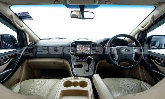 ซื้อ รถมือสอง Hyundai Grand Starex สีดำ รถยนต์ ใน %{เมือง} ใน กรุงเทพมหานคร ซื้อ รถมือสอง Hyundai Grand Starex สีดำ รถยนต์ ใน %{เมือง} ใน กรุงเทพมหานคร