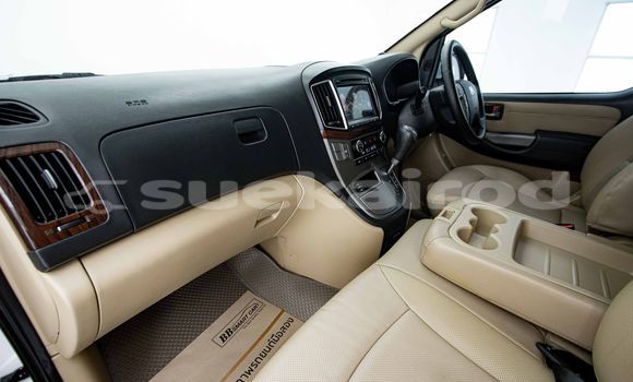 Buy Used Hyundai Grand Starex White Car in Bangkok in Bangkok Buy Used Hyundai Grand Starex White Car in Bangkok in Bangkok