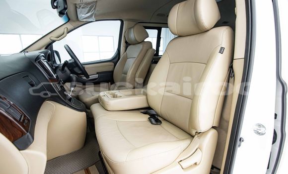 Buy Used Hyundai Grand Starex White Car in Bangkok in Bangkok Buy Used Hyundai Grand Starex White Car in Bangkok in Bangkok