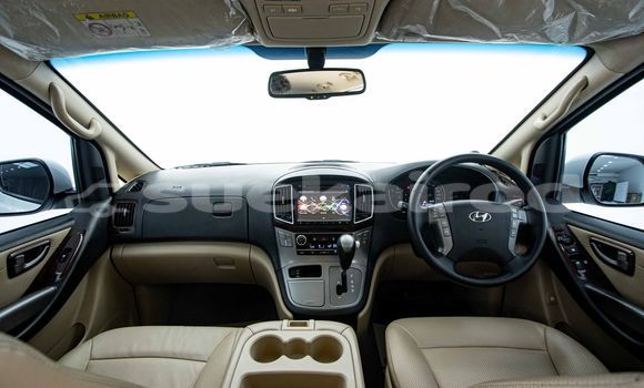 Buy Used Hyundai Grand Starex White Car in Bangkok in Bangkok Buy Used Hyundai Grand Starex White Car in Bangkok in Bangkok