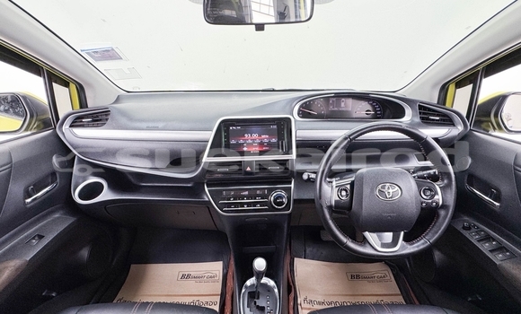 Buy Used Toyota Sienta Red Car in Nonthaburi in Nonthaburi Buy Used Toyota Sienta Red Car in Nonthaburi in Nonthaburi