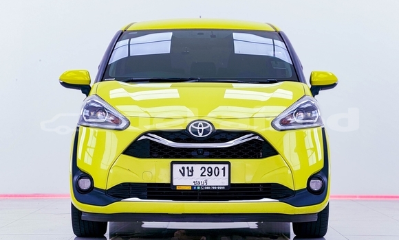 Buy Used Toyota Sienta Red Car in Nonthaburi in Nonthaburi Buy Used Toyota Sienta Red Car in Nonthaburi in Nonthaburi