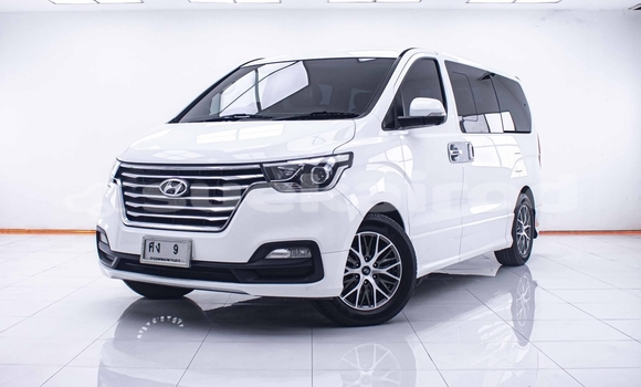 ซื้อ รถมือสอง Hyundai Starex ขาว รถยนต์ ใน %{เมือง} ใน นนทบุรี ซื้อ รถมือสอง Hyundai Starex ขาว รถยนต์ ใน %{เมือง} ใน นนทบุรี