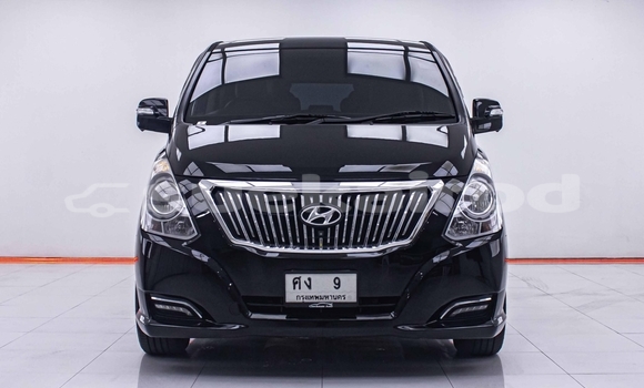 ซื้อ รถมือสอง Hyundai H1 สีดำ รถยนต์ ใน %{เมือง} ใน นนทบุรี ซื้อ รถมือสอง Hyundai H1 สีดำ รถยนต์ ใน %{เมือง} ใน นนทบุรี