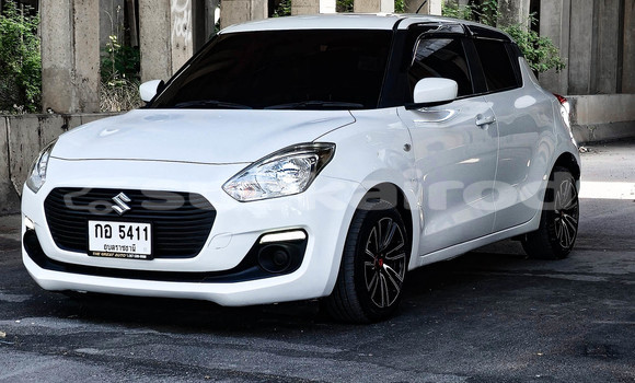 ซื้อ รถมือสอง Suzuki Swift ขาว รถยนต์ ใน %{เมือง} ใน นนทบุรี