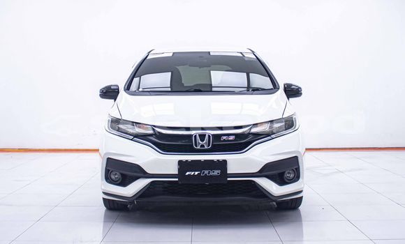 Buy Used Honda Jazz White Car in Bangkok in Bangkok Buy Used Honda Jazz White Car in Bangkok in Bangkok