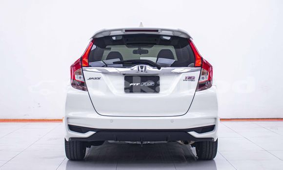 Buy Used Honda Jazz White Car in Bangkok in Bangkok Buy Used Honda Jazz White Car in Bangkok in Bangkok