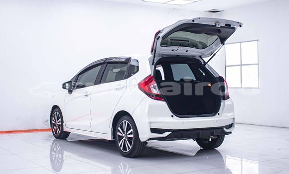 Buy Used Honda Jazz White Car in Bangkok in Bangkok Buy Used Honda Jazz White Car in Bangkok in Bangkok