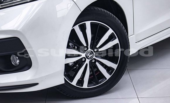 Buy Used Honda Jazz White Car in Bangkok in Bangkok Buy Used Honda Jazz White Car in Bangkok in Bangkok