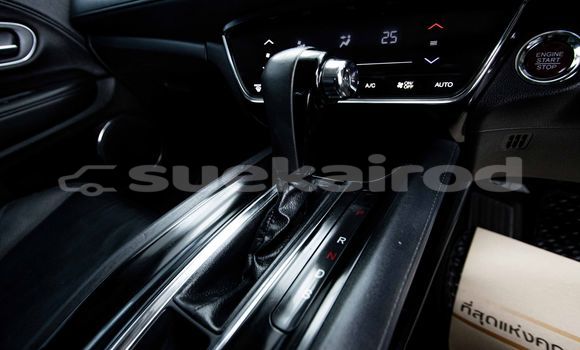 Buy Used Honda HR-V White Car in Bangkok in Bangkok Buy Used Honda HR-V White Car in Bangkok in Bangkok